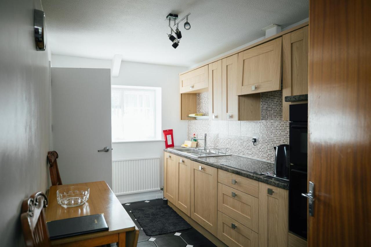 Mews Flat Apartment Tenby Bagian luar foto